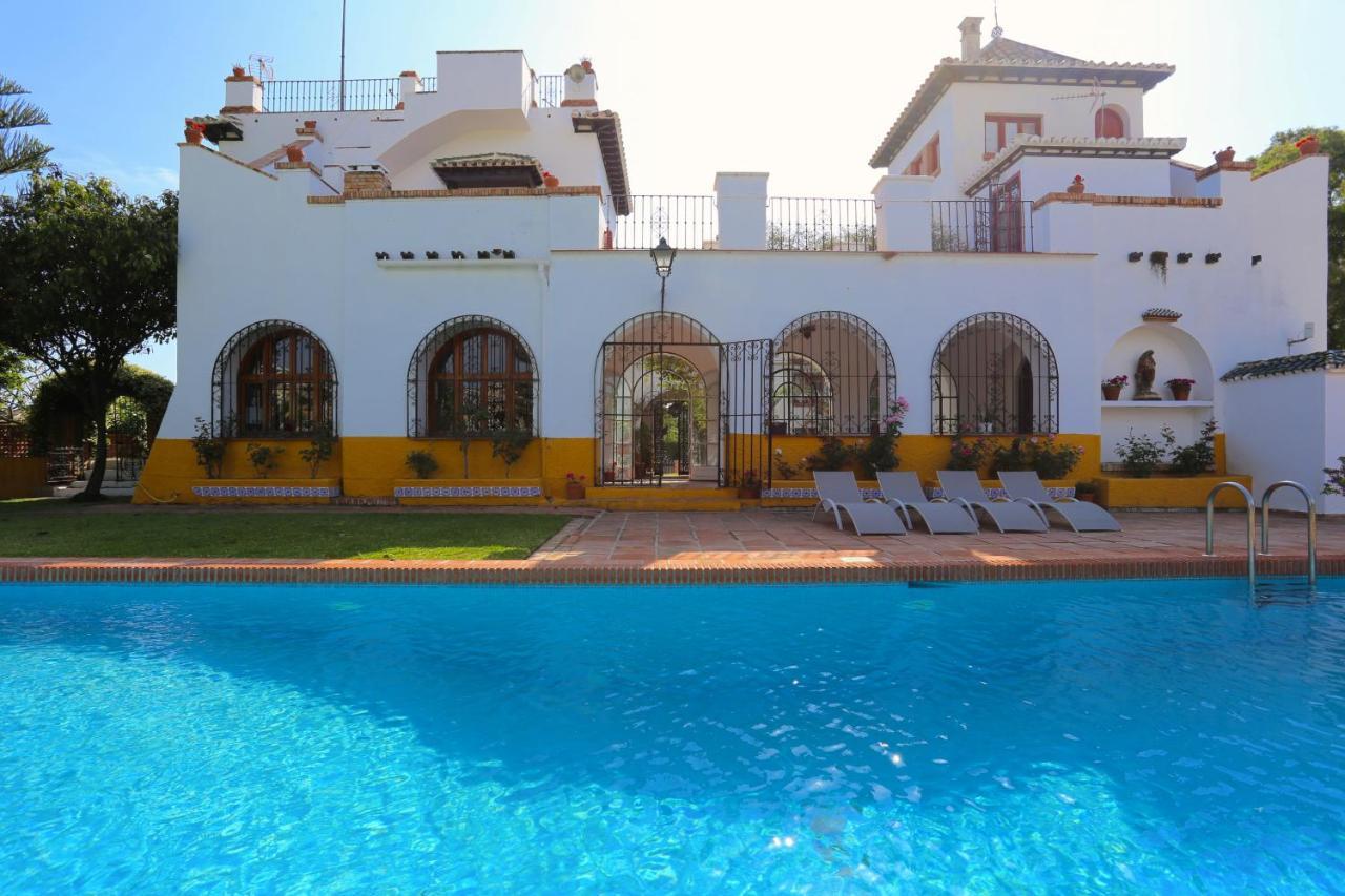 Villa Clavero Two Premium Apt Малага Екстериор снимка